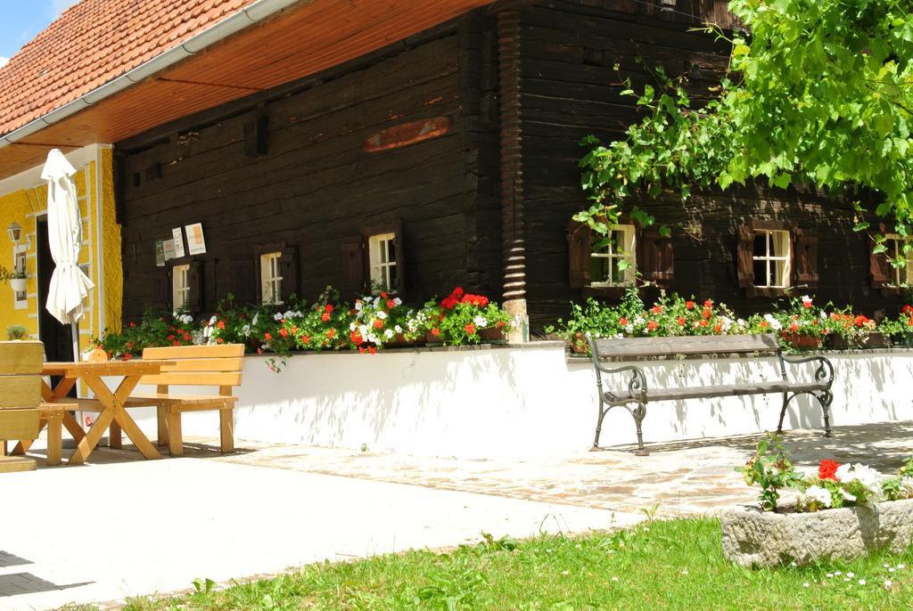 Weingut Primus Suedsteiermark Spielfeld Exterior foto