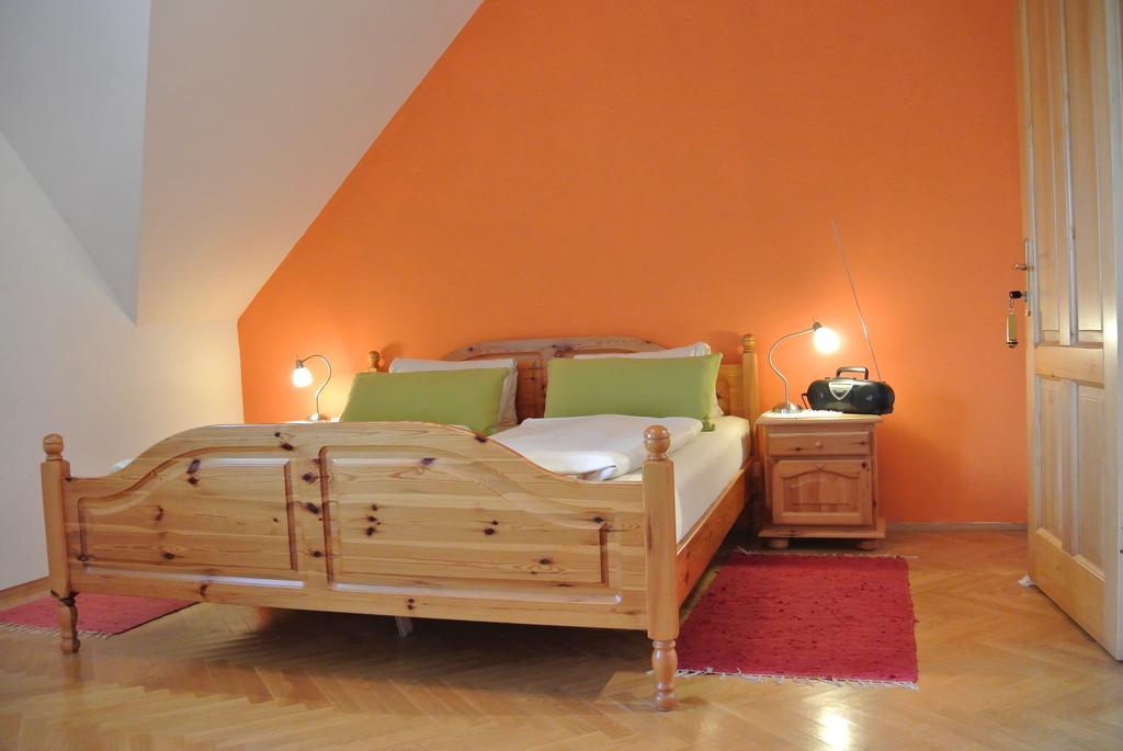 Weingut Primus Suedsteiermark Spielfeld Cameră foto