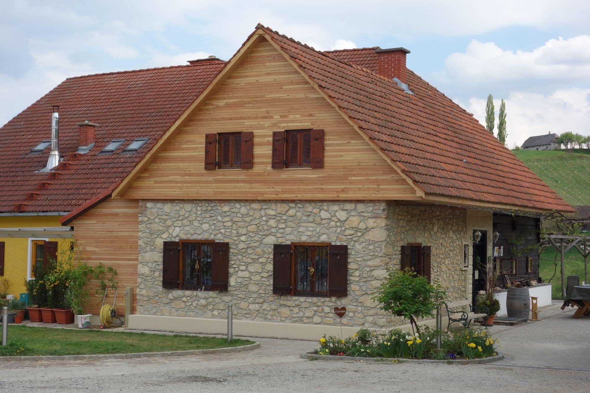 Weingut Primus Suedsteiermark Spielfeld Exterior foto