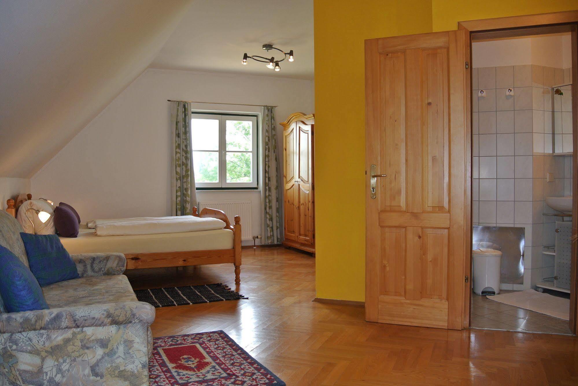 Weingut Primus Suedsteiermark Spielfeld Exterior foto
